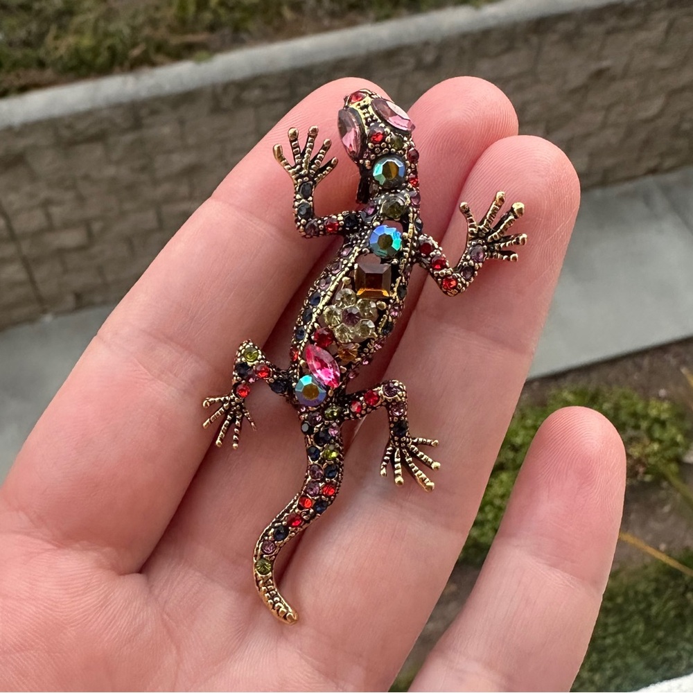 Colorful Lizard Gecko Brooch – Rhinestone Crystal Pin - Picture 3 of 4